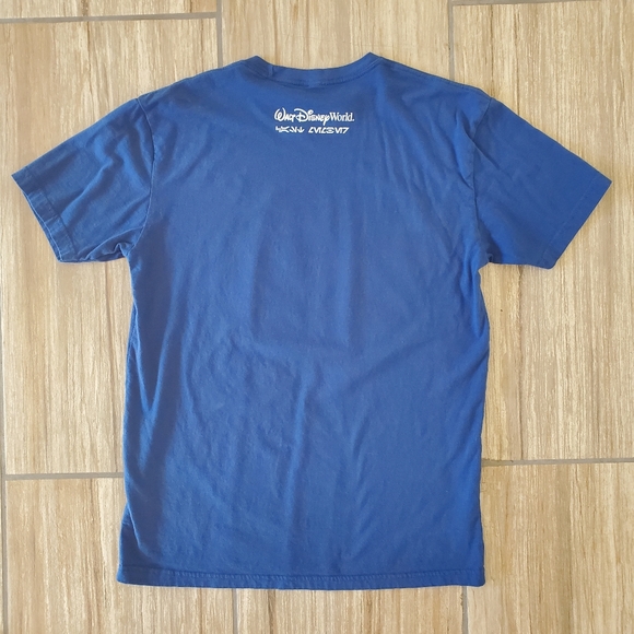 Star Wars Galaxy's Edge Tee T-Shirt Royal Blue Cast Member Exclusive Size Med - Picture 5 of 6